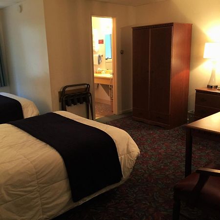 Cedar Motor Inn Marquette Zimmer foto