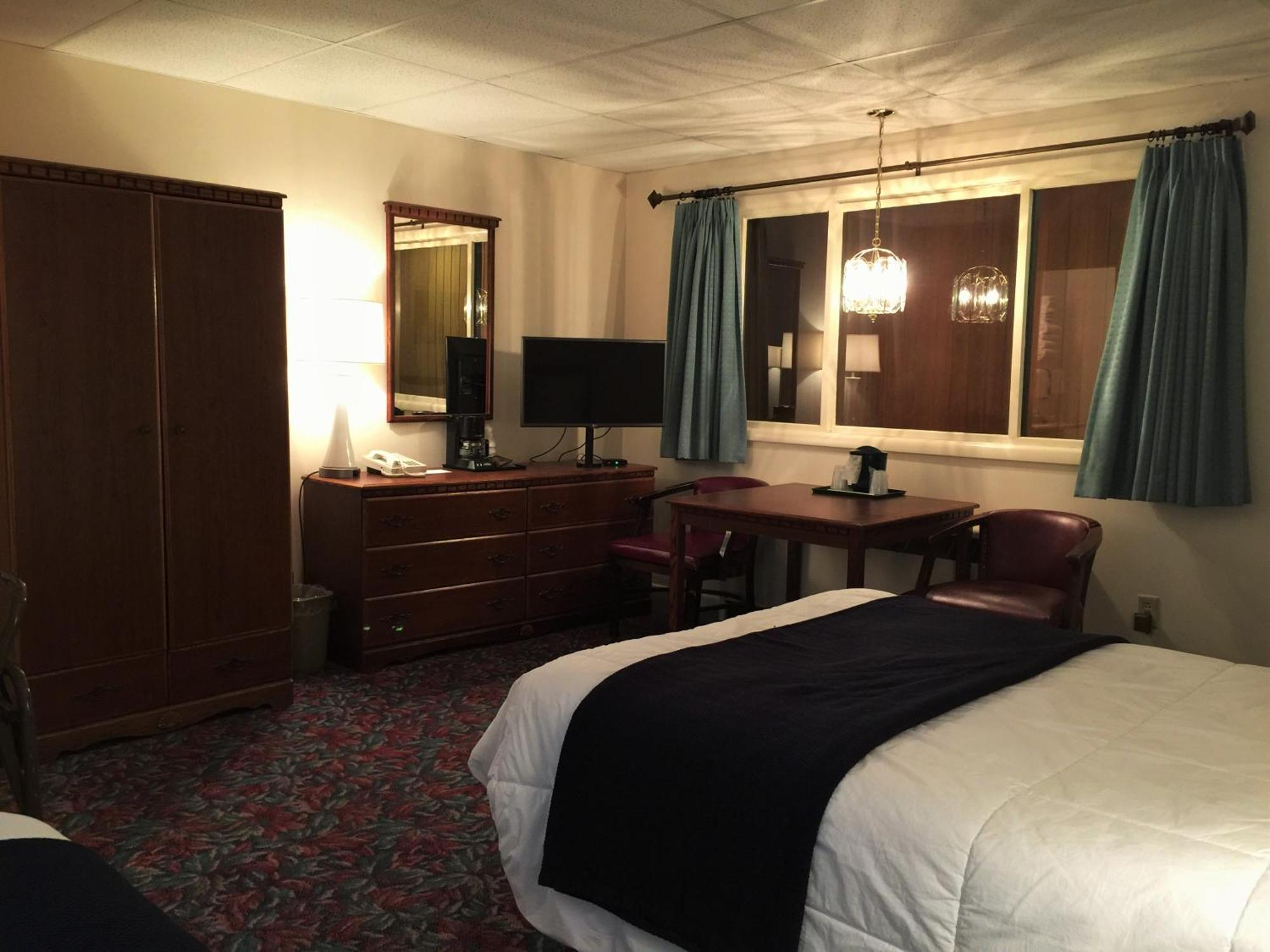 Cedar Motor Inn Marquette Zimmer foto